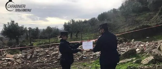 Smaltimento illecito di rifiuti, tre persone denunciate a Montalto