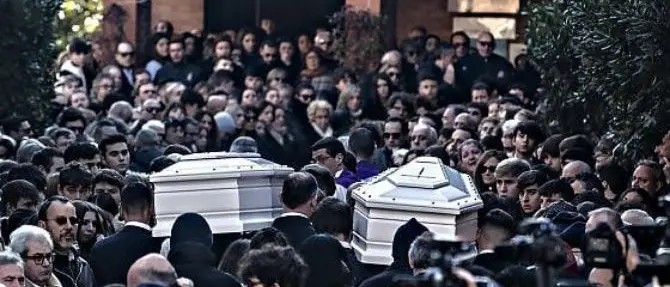 Ragazze morte a Roma, ai domiciliari l’accusato: «Incline a violare regole»