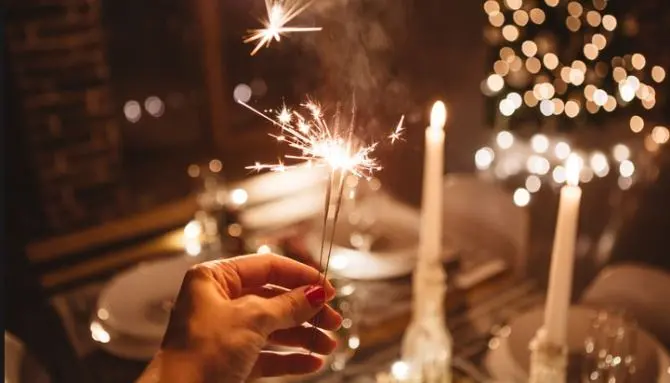 Il capodanno dei calabresi tra feste in famiglia e veglioni nei locali