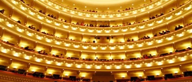 Biglietto sospeso, gara di solidarietà al Politeama di Catanzaro