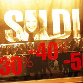 Saldi al via anche in Calabria: «Attesi dal 59 per cento dei consumatori»