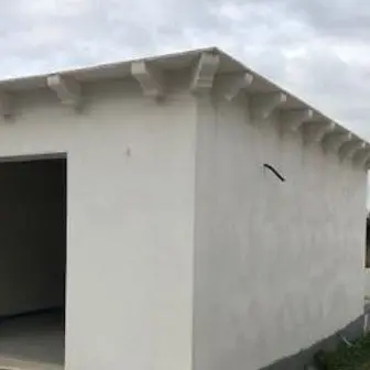 Sequestrato un box auto abusivo a Isola Capo Rizzuto, una denuncia