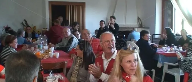 Pranzo sociale per anziani e ragazzi speciali a Isca sullo Ionio