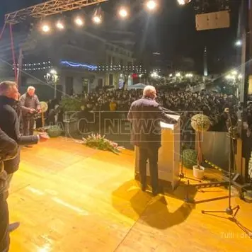 Jole Santelli apre la campagna elettorale, bagno di folla a Cassano