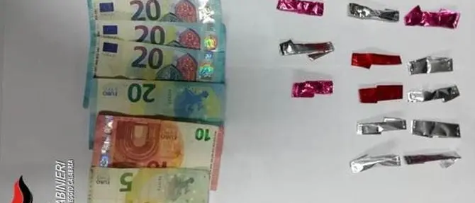 Sorpreso con 26 dosi di cocaina addosso, un arresto a Reggio