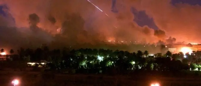 Pioggia di missili contro basi Usa in Iraq, Teheran vendica Soleimani