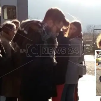 Treno da Paola soppresso e bus guasto, lasciati per ore in strada a Sala Consilina