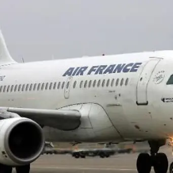 Francia, bimbo morto nel carrello di un aereo proveniente dalla Costa d'Avorio