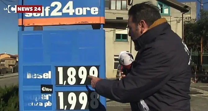 Prezzi choc per la benzina: a Dinami il carburante è solo per ricchi