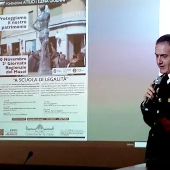 La guerra ai trafficanti di reperti parte dalla Calabria e... dalle scuole
