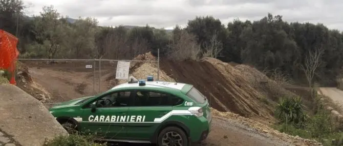 Terreno trasformato in discarica di inerti, 4 denunce a Cittanova