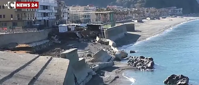 Maltempo, viaggio nei centri del Reggino sconvolti dalle mareggiate