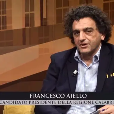 Regionali, Aiello a Morra: «Sono una persona libera. Non ho scheletri nell'armadio»