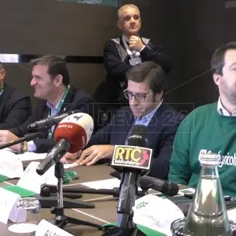 Da Catanzaro a Riace, il tour calabrese di Salvini: «Ripartiamo da lavoro e sanità»