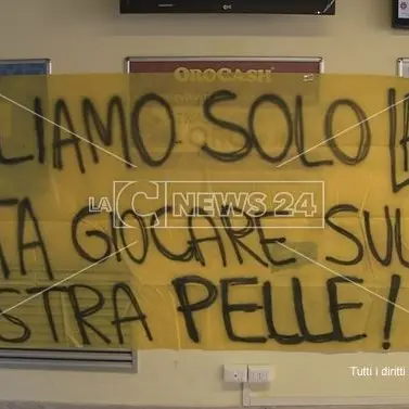 Sanità, licenziati i lavoratori del Cup a Cosenza: primi disagi per l'utenza