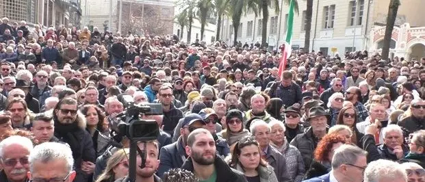 Gratteri, a Catanzaro da tutta Italia: «Non vogliamo altri eroi ammazzati»