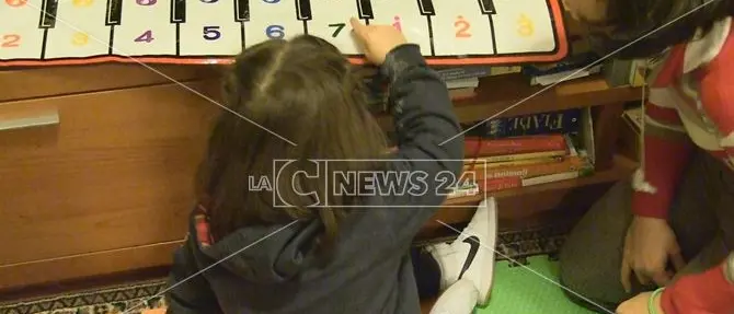 Cosenza, alunni disabili senza assistenza: il grido d'allarme dei genitori