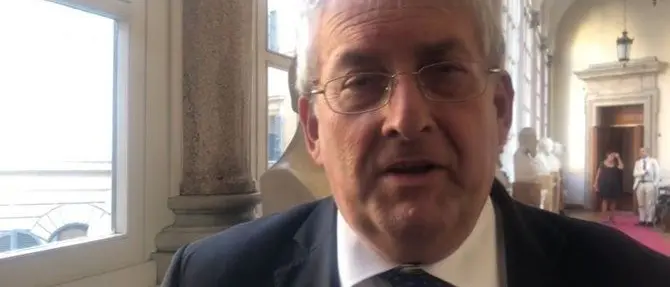 Diamante, scritte minacciose contro il sindaco Magorno che annuncia querele