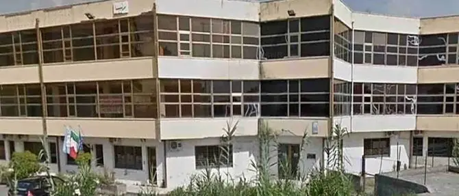 Chiusi gli uffici Inps di Scalea: la struttura è pericolante