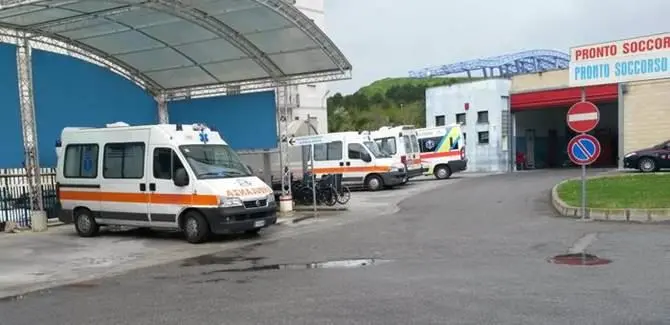 Medico aggredito a Crotone e salvato da un ambulante, condannato l'autore