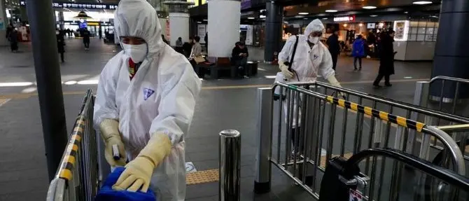 Virus Cina, 56 milioni di persone isolate. Il racconto di un infermiere italiano