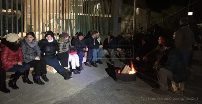 Nuova protesta dei lavoratori di Locride Ambiente: «Gratteri ci aiuti»
