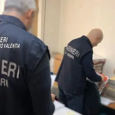 Multa per una pizzeria di Vibo: dipendenti in nero ma con il reddito di cittadinanza