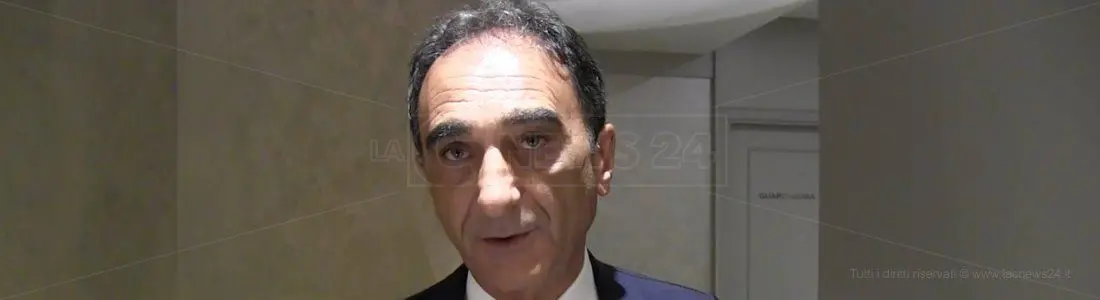 Comune Catanzaro, il sindaco Abramo pronto ad azzerare la Giunta: «Serve nuova linfa»