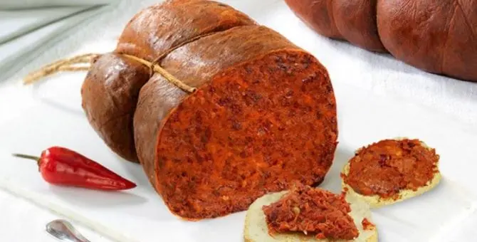 ‘Nduja vietata in aereo, un addetto: «Sacrilegio buttarla ma costretti a farlo»