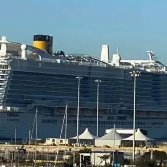 Coronavirus, due casi sospetti su una nave: bloccati in 6mila a Civitavecchia