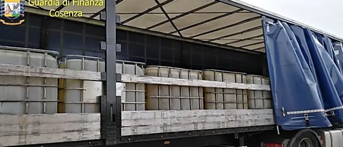 Truffa sul gasolio ed evasione per 23milioni, 18 denunce nel Cosentino