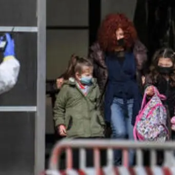 Coronavirus, il Nord si blinda: «Isolare anche gli alunni tornati dalla Cina»