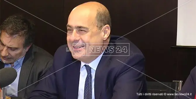 Zingaretti in Calabria esclude la crisi di governo. E sul coronavirus: «Basta panico»