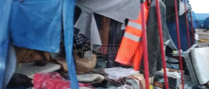 Incendio alla tendopoli di San Ferdinando, nessun ferito
