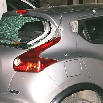 Belcastro, tenta di uccidere zio e cugino al culmine di una lite: fermato