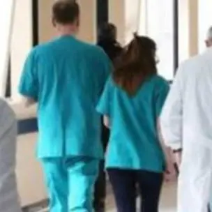 Medici aggrediti all'ospedale di Lamezia: «Il nostro lavoro diventato sempre più pericoloso»