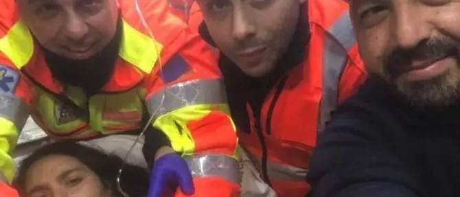 Bimbo nasce in ambulanza, gioia senza fine a Rosarno