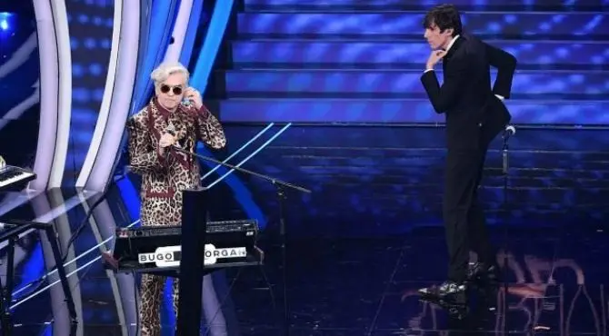 Sanremo 2020, Morgan cambia il testo e Bugo abbandona il palco: squalificati