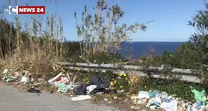 Strade da incubo, imprenditori vibonesi in protesta: «I nostri sforzi vanificati»