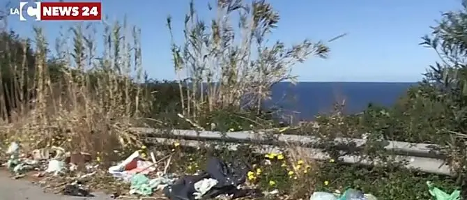 Strade da incubo, imprenditori vibonesi in protesta: «I nostri sforzi vanificati»
