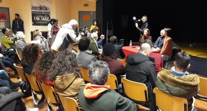 Sardine a Cosenza: «Regione in mano ai soliti politici. Faremo pressioni»