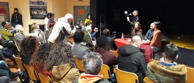 Sardine a Cosenza: «Regione in mano ai soliti politici. Faremo pressioni»