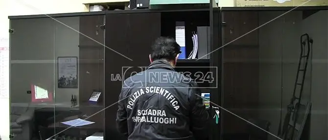 Catanzaro, la Gettonopoli si tinge di giallo. Scassinati gli armadietti della commissione