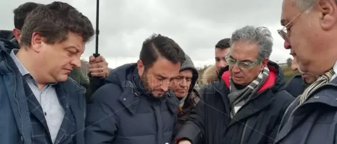 Incompiute, il viceministro Cancelleri: «Sulle scrivanie del Governo c’è tanta Calabria»
