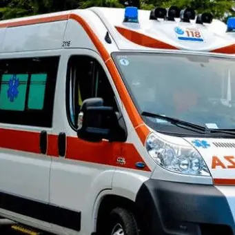 «Il 118 non rispondeva», anziana muore a seguito di un incendio