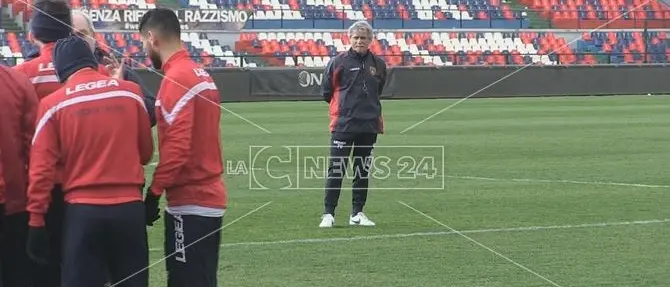 Cosenza, ecco Bepi Pillon: primo allenamento per il nuovo coach