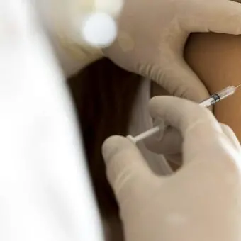 Si ammalò dopo il vaccino, Ministero condannato al risarcimento