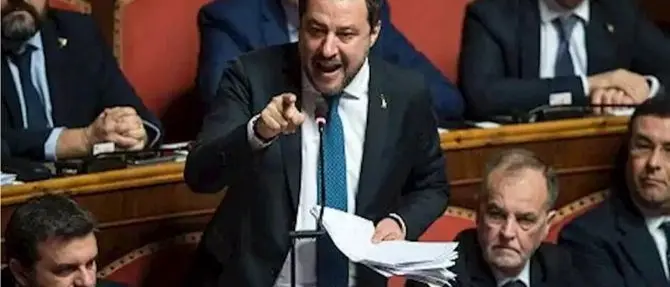 Caso Gregoretti, ok del Senato per processo a Salvini. La Lega lascia l’Aula