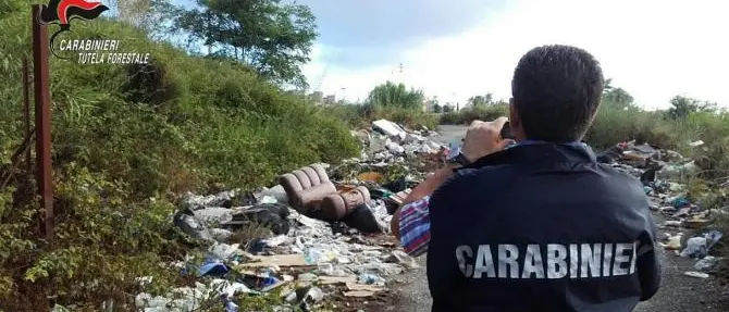 Beccati dalle fototrappole anti “lordazzi”: 8mila euro di multe nelle Serre vibonesi