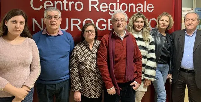 Centro neurogenetica, familiari dei pazienti: «Mettetevi una mano sul cuore»